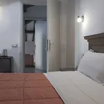Alexandra Bed & Breakfast *