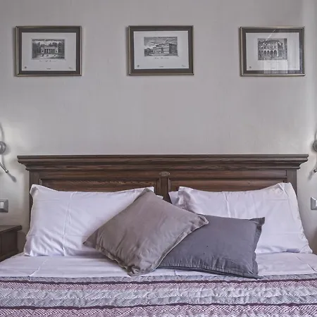 فندق مبيت وإفطار Alexandra *