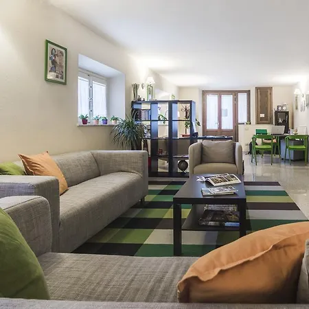 Bed & Breakfast Alexandra *