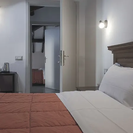 Alexandra Bed & Breakfast *